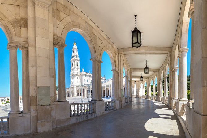 3 Tours Private / Tour SINTRA Second Day Tour FÁTIMA Third day Tour LISBON - A 09:00 start that keeps all three days from feeling rushed