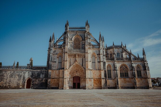 Best Fátima, Óbidos, Nazaré & Batalha Tour From Lisbon - The day experience: comfort, timing, and how the guide shapes it