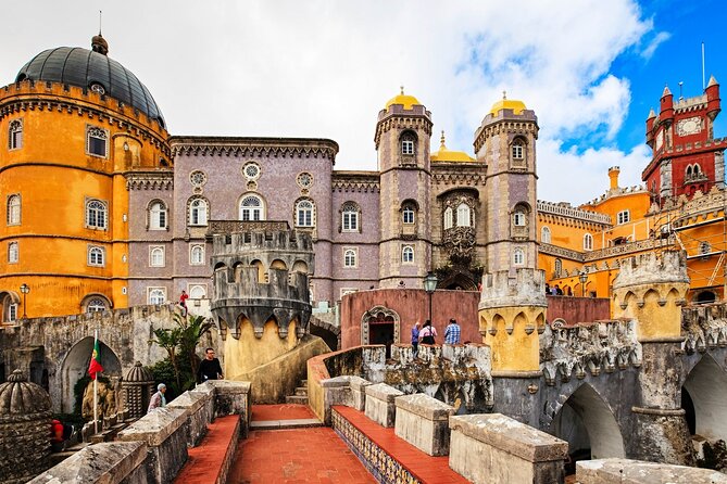 DayTrip from Lisbon to Sintra+Cascais PRIVATE TOUR-small groups - Private Lisbon to Sintra + Cascais: what you’re really buying