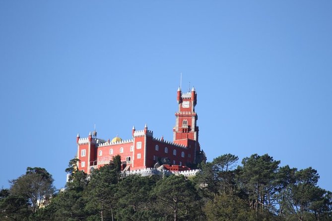 Discover Sintra and Cascais by comfy van - Private Full Day Tour - Picking your one included Sintra monument (this is the real decision)