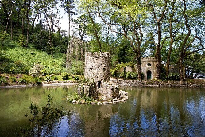 Drive yourself - Pena Palace, Moorish Castle, Quinta da Regaleira - Pena Palace: making the most of your first big stop