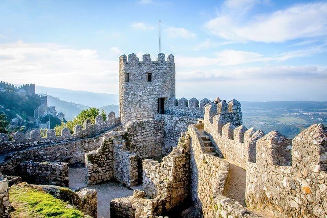 E-Car Self Guided Tour / Palacio da Pena / Regaleira / Monserrate - Stop 2: Castelo dos Mouros (1 hour)