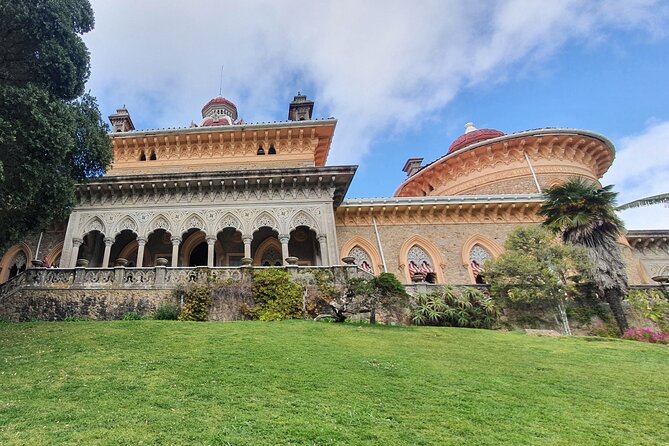 From Lisboa: Sintra, Cabo da Roca & Cascais Private Full Day Tour - Guincho Beach and the Sintra-to-Cascais Contrast
