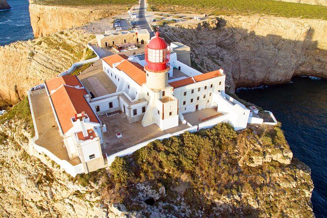 From Lisbon: Algarve Private Tour to Portimao, Lagos and Sagres - Ponta da Piedade Lighthouse: the dramatic coastline that looks unreal