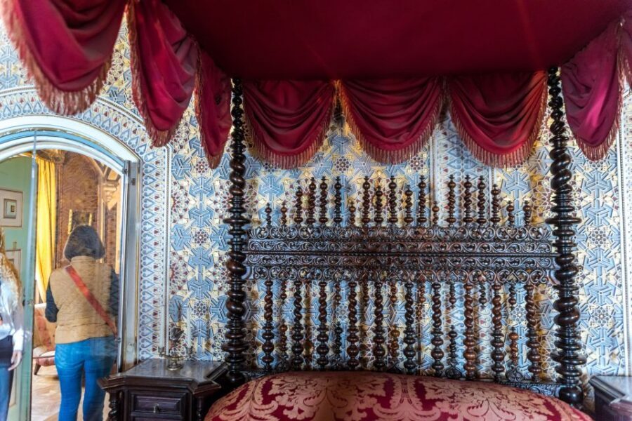From Lisbon: Best of Sintra and Cascais Guided Day Tour - Why the guides make this day work: João, Gil, Ana, and more