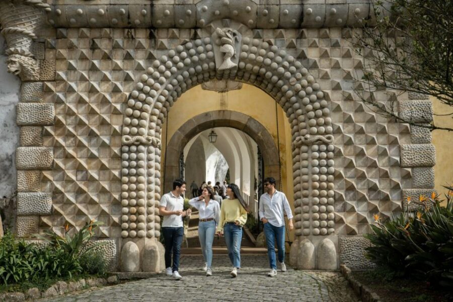 From Lisbon: Fátima, Nazaré and Sintra Guided Tour - Pace and timing: how to make this long day feel like a win