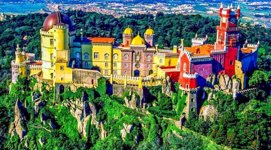 From Lisbon: Full-Day Tour to Sintra and Cascais by Car - Walking the Sintra village and finding pastry time