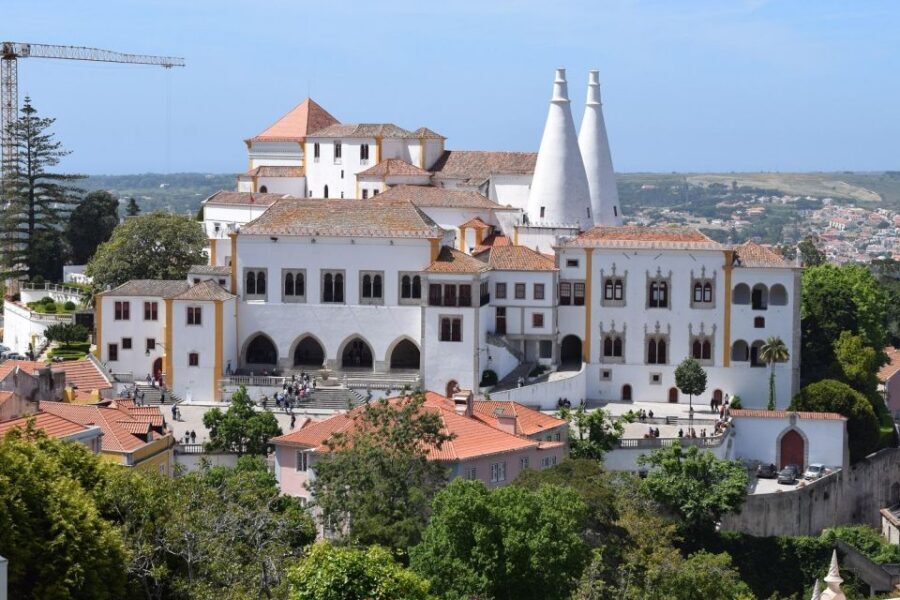 From Lisbon: Half-Day City Tour of Sintra - Pena Palace and your guided 90 minutes: where the views do the talking