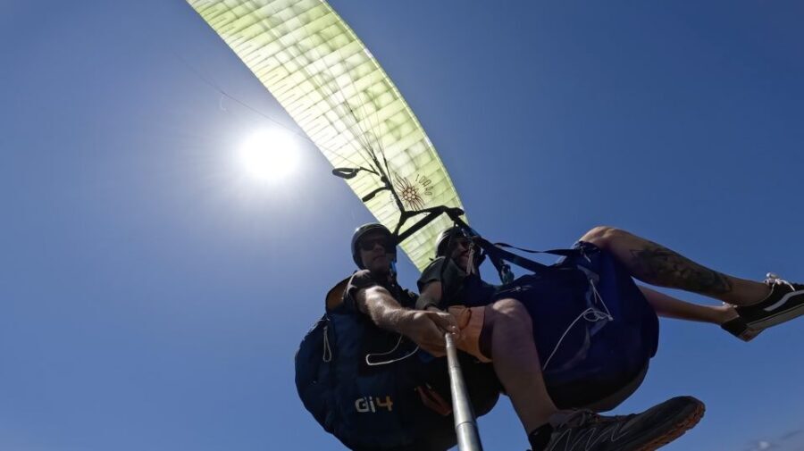 From Lisbon: Paragliding Tandem Flight - What You Actually See from Above: Coastline Colors, Beaches, and Cliffs