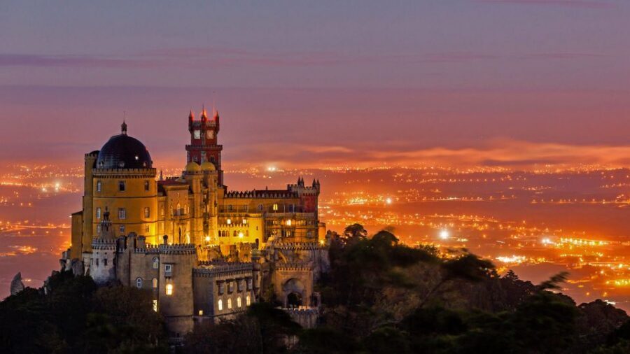 From Lisbon: Pena Palace, Regaleira, Sintra & Cascais Tour - Guincho Beach and Cabo da Roca: cliff photos and salty air