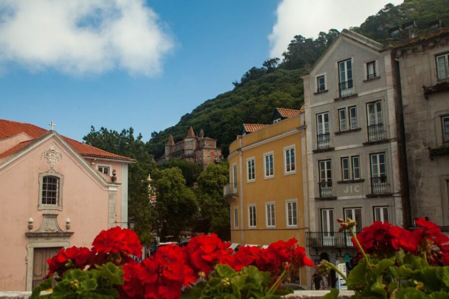From Lisbon: Sintra and Cascais Full-Day Private Tour - Sintra’s Historical Centre: Romantic Architecture, Not Just Palaces