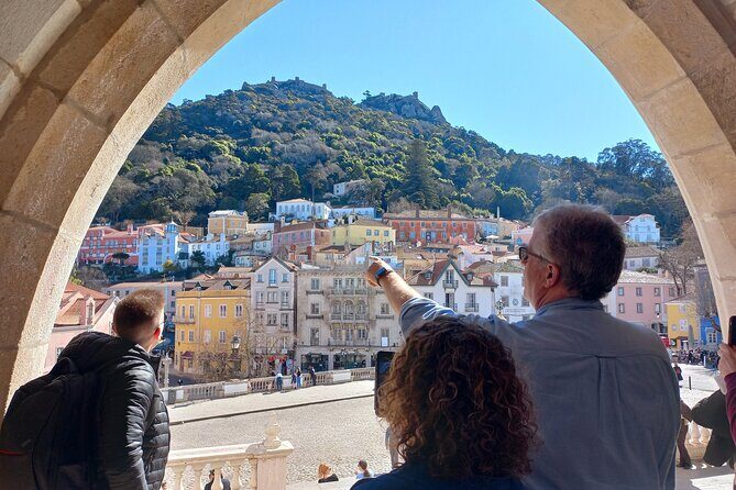 From Lisbon: Sintra's Historical and Natural Gems - Sintra old town free time: lunch and slow wandering