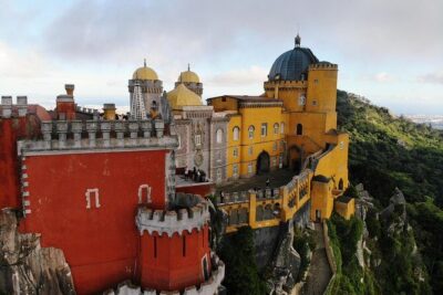 From Lisbon: Sintra's Historical and Natural Gems - Meeting in Lisbon: the part that saves your morning