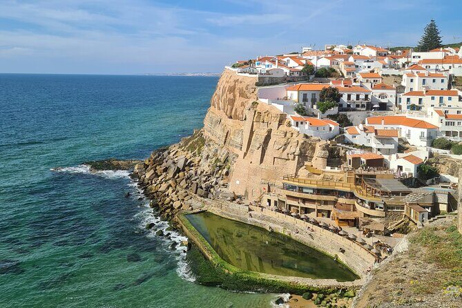 Full day exploring Sintra, Azenhas do Mar and Cabo da Roca - Start at Miradouro da Vigia: get your bearings fast