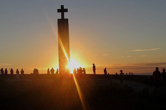 Full Day Private Guided Tour to Sintra Cascais Estoril - Pena Palace and Park: the hilltop you can’t fake from pictures