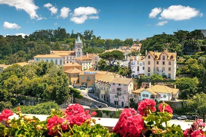 Full-Day Private Tour Sintra and Cascais with Pick Up - Comfort details that matter more than you think