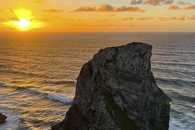 Full-day Private Tour to Sintra and Cascais from Lisbon - Azenhas do Mar: ocean cliffs and a famous pool