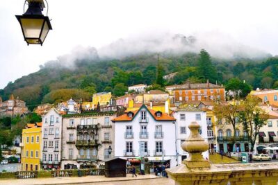 Full-Day Sintra and Cascais Small-Group Tour from Lisbon - Centro Histórico de Sintra: romantic streets and UNESCO status