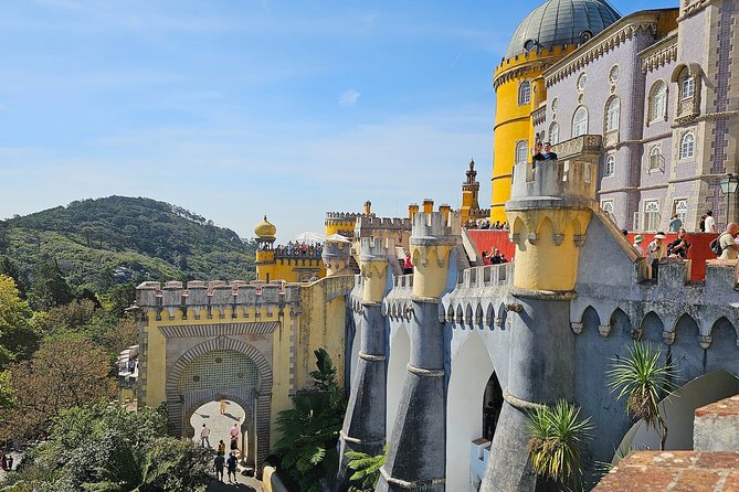 Group Tour to Sintra, Pena, Regaleira, Cabo da Roca & Cascais - Guide impact: why the narration changes the day