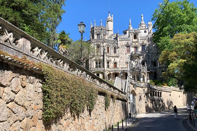 Half day to Sintra with a Palace of your choice in Private Tour - Choosing your palace: from Pena to Monserrate