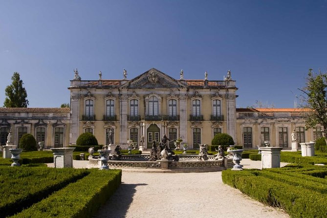Half day to Sintra with a Palace of your choice in Private Tour - Stop 2: Centro Histórico time and pastry choices