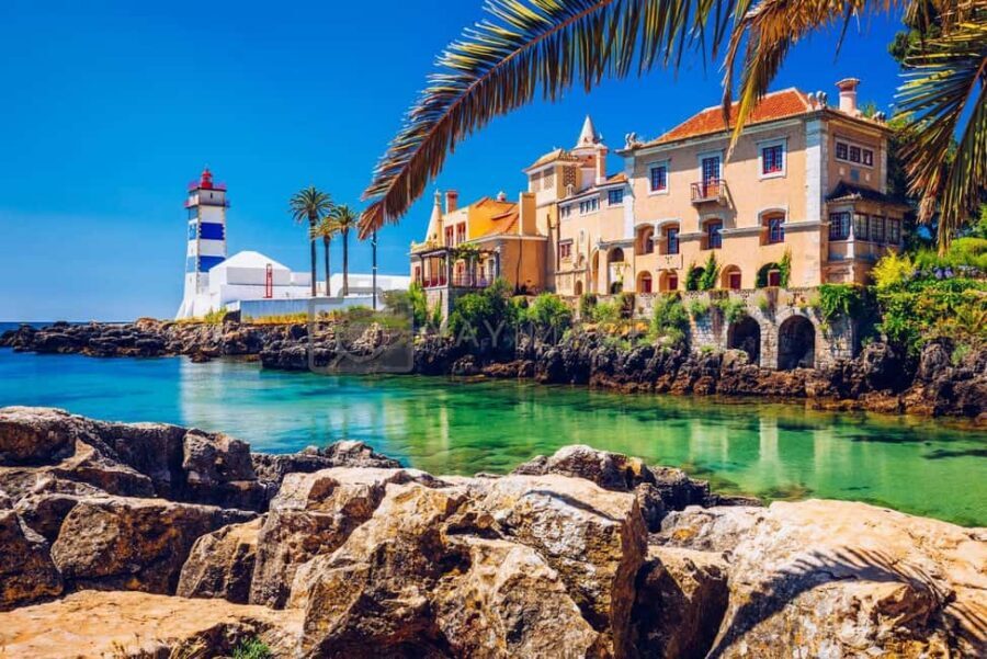 Lisboa: Sintra, Pena Palace, Cabo da Roca Coast and Cascais - The van ride: the real value is the commentary