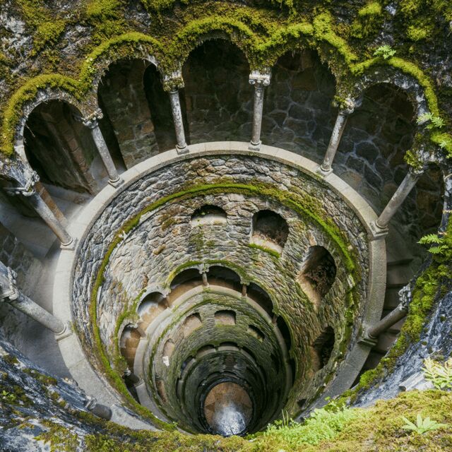 Lisbon: MiniBus Sintra, Pena, Regaleira, Cap Roca Tour - Pena Palace: fairytale architecture with included entry