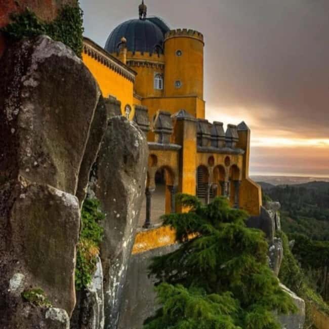 Lisbon: Pena Palace, Regaleira, Sintra, and Cascais Day Trip - What to bring so you enjoy every stop