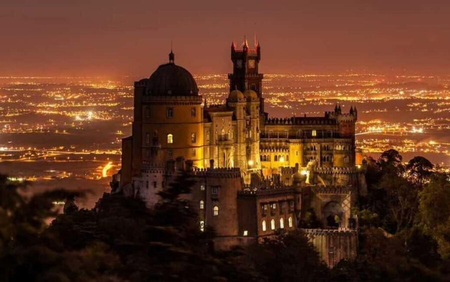 Lisbon: Pena Palace, Regaleira, Sintra, and Cascais Day Trip - Pena Palace: the guided time that makes the palace make sense
