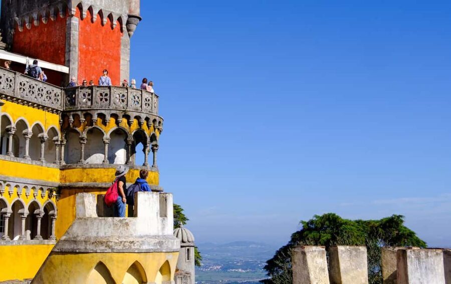 Lisbon: Pena Palace, Sintra, Cabo da Roca & Cascais Day Tour - Sintra town stop: quick orientation plus time to shop and wander