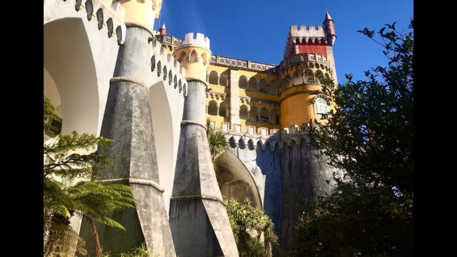 Lisbon: Pena Palace, Sintra, Cascais, and Cabo Roca Day Trip - Cascais: village energy with lunch, shopping, and a seaside walk