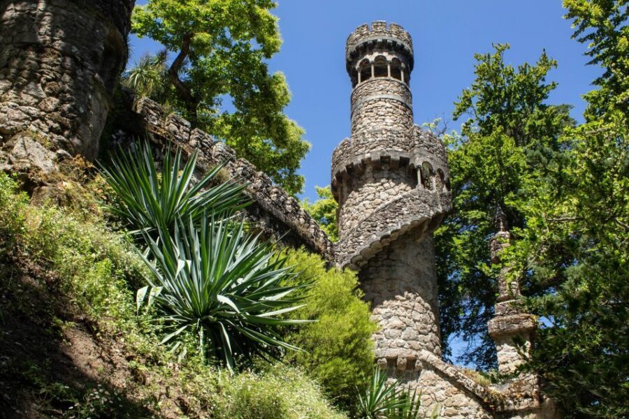 Lisbon: Regaleira, Sintra, Cape Rock & Cascais Day Trip - Start in Lisbon the easy way: Rossio meeting point and strict timing