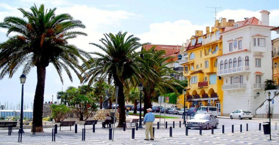 Lisbon, Sintra and Cascais: Full-Day Private Tour - Sintra Town Center and the Natural Park Air You Actually Notice