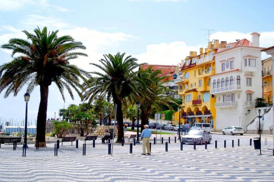 Lisbon, Sintra and Cascais: Full-Day Private Tour - Cascais After Cabo: From Quiet Fishing Roots to Polished Seaside Life