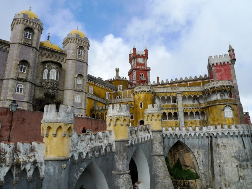 Lisbon: Sintra, Cascais and Estoril Private Day Tour - A fast, well-planned escape from Lisbon