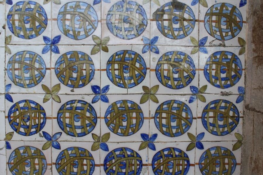 Lisbon: Sintra, Cascais, & Estoril Guided Day Tour - Price and value: is $94 a smart use of your time?