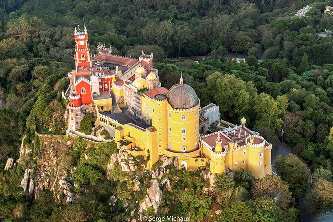 Lisbon: Sintra, Pena, Cabo da Roca Coast & Cascais Tour - The guides, the driving, and the small-group feel