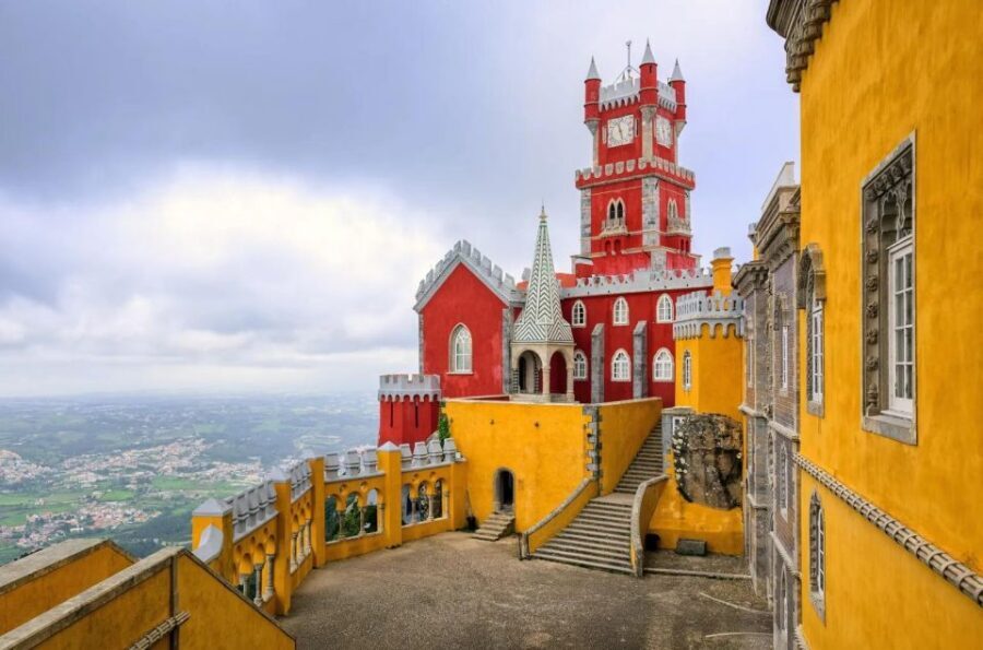 Lisbon: Sintra, Pena Palace, Cabo da Roca & Cascais Day Tour - Cabo da Roca: the westernmost cliff with 150-meter drop-offs
