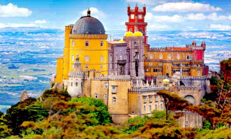 Lisbon: Sintra, Pena Palace, Quinta Regaleira, Cascais Tour - Sintra Palace photo stop: quick visuals, not a full visit