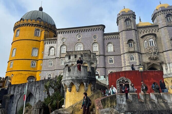 Lisbon: Sintra, Pena, Regaleira, Cabo Roca Coast and Cascais 8h - Key points before you go