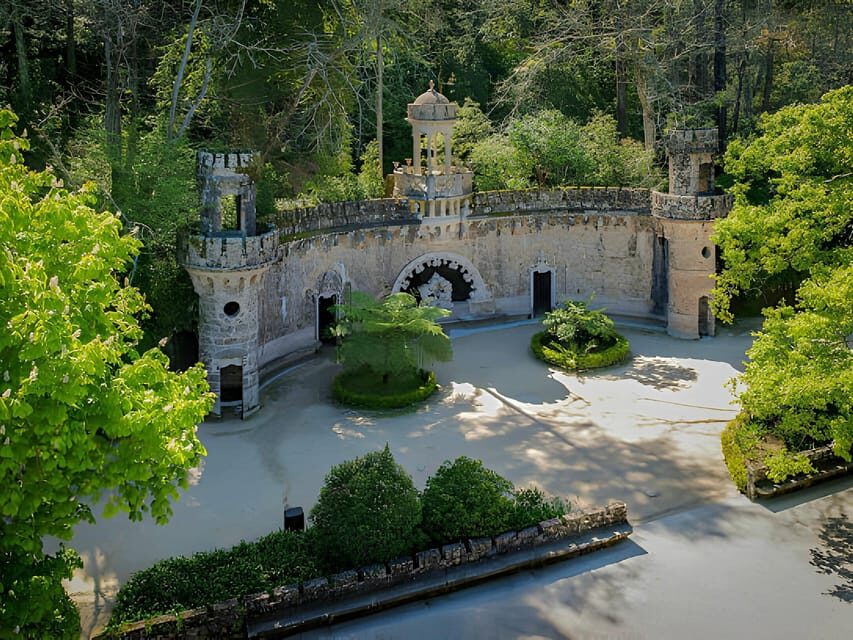 Lisbon: Sintra, Quinta Regaleira, Pena Gardens, Cascais Trip - Cascais in 90 minutes: aristocratic Riviera vibes at a human pace