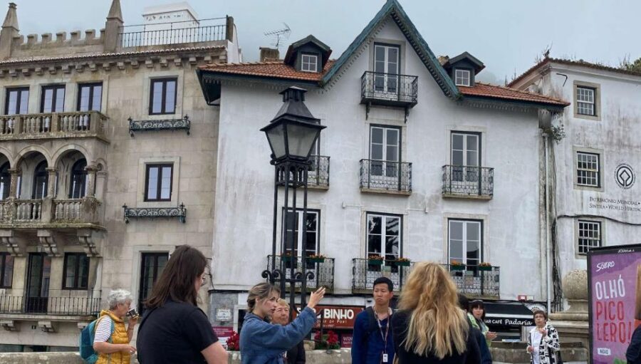 Lisbon: Sintra, Regaleira with ticket guided tour by train - Why Sintra by train works so well from Lisbon