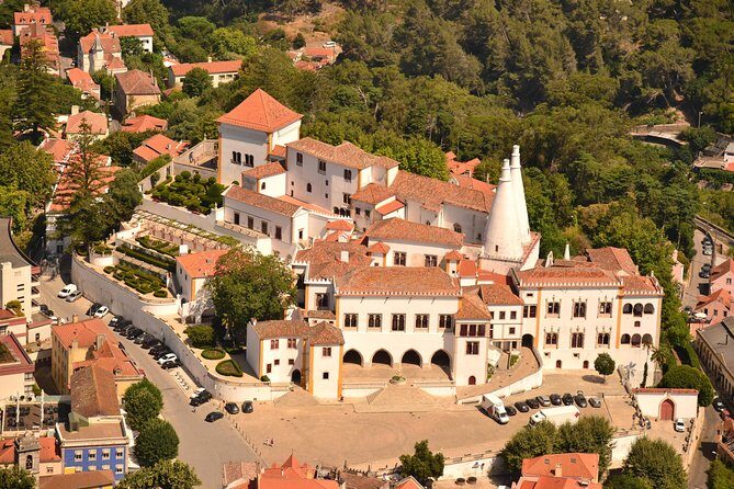 Lisbon Super Saver: 2-Day Sintra, Cascais, Fatima, Nazare and Obidos Small-Group Day Trips - Guides are the difference between a busy day and a great day