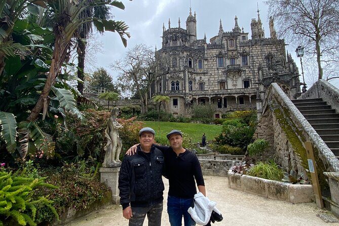 Lisbon to Sintra Pena & Regaleira guided tour in 8pax group - Quick stop in the Sintra historic center: just enough to set the scene