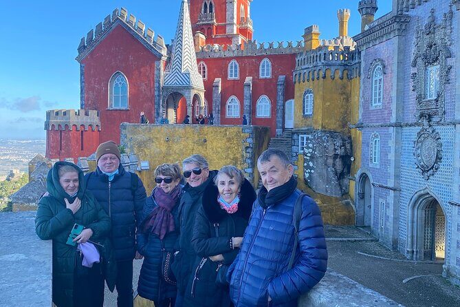 Lisbon to Sintra Pena & Regaleira guided tour in 8pax group - The guides make the difference: what to listen for