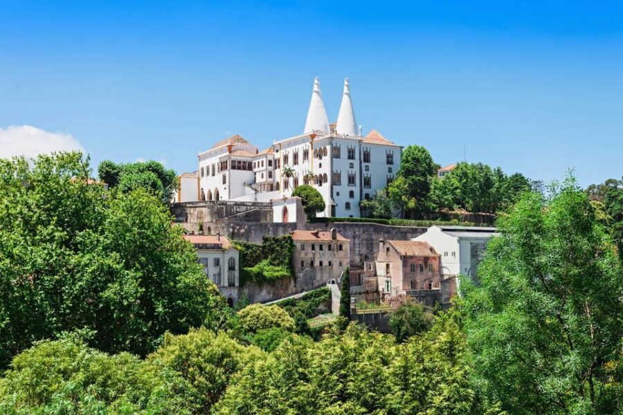 National Sintra Palace E-Ticket and Audio Guide - Lisbon warm-up: start at the National Pantheon