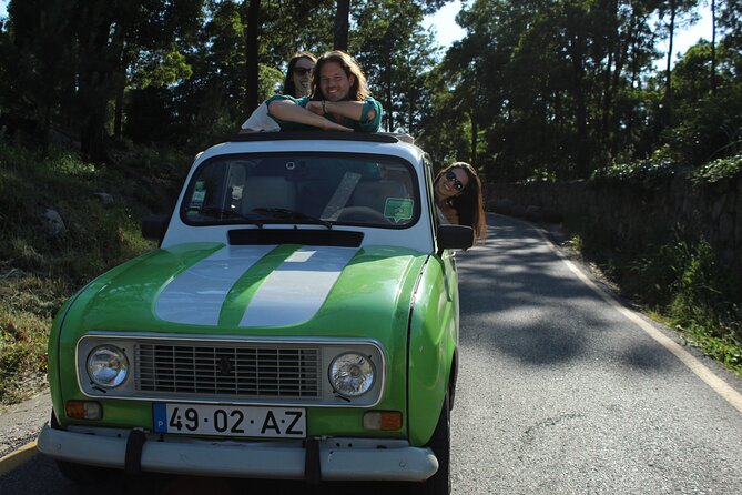 Private 1 hour and half Sintra Guided Tour - Castelo dos Mouros: Moorish Castle Views Plus Hilltop Energy