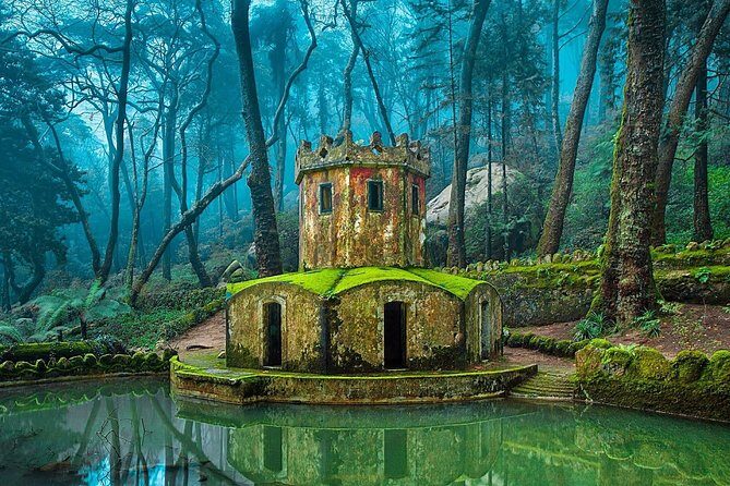 Private Day Trip to Sintra and Cascais with Pena Palace entrances - A private 8-hour Sintra and Cascais sweep from Lisbon