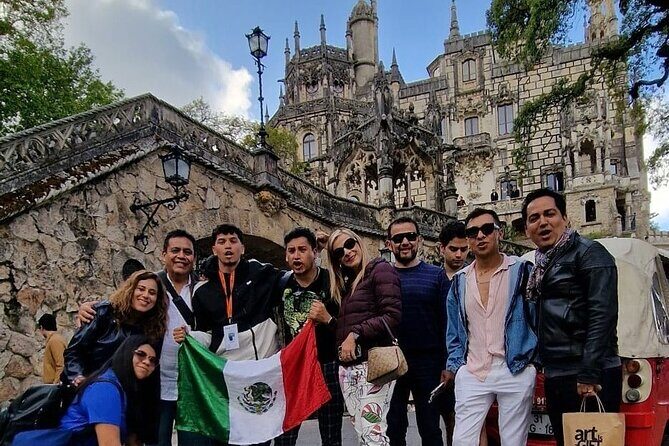 Private Sintra Tour : Pena Palace & Regaleira Tickets - Centro Histórico de Sintra: the hour that makes the day feel local