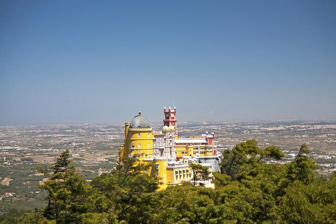 Private Tour From Lisbon: Sintra Mystic Trail in Five Hours - Meeting Sintra at the Centro Histórico: pastry breaks and cobblestones